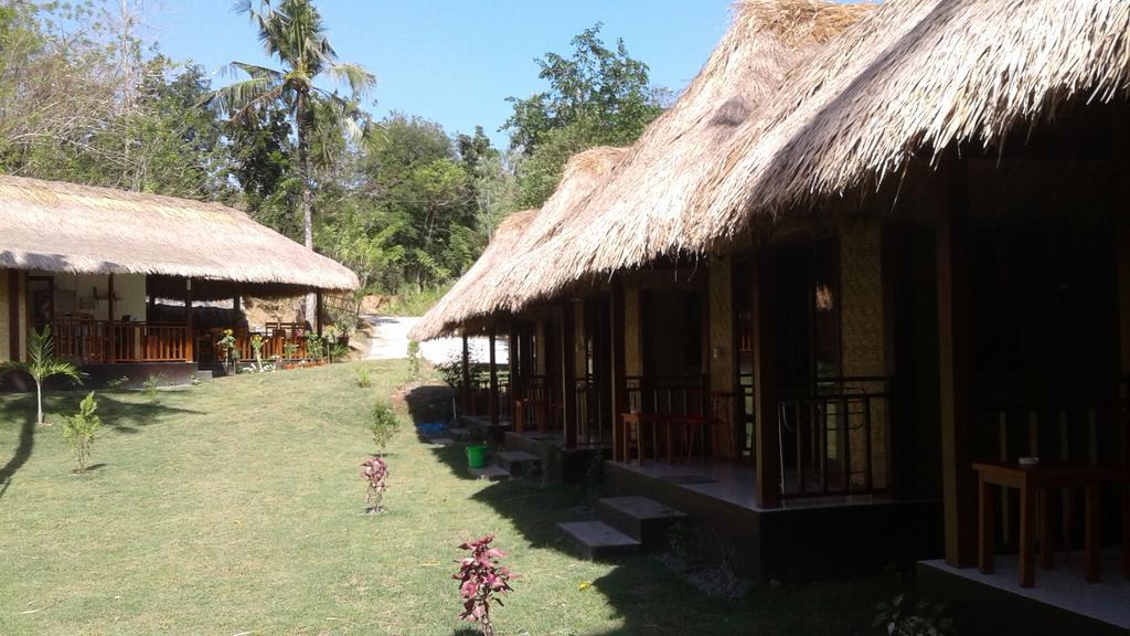 Airas' Garden Homestay Eco Bungalows Kuta  Eksteriør bilde